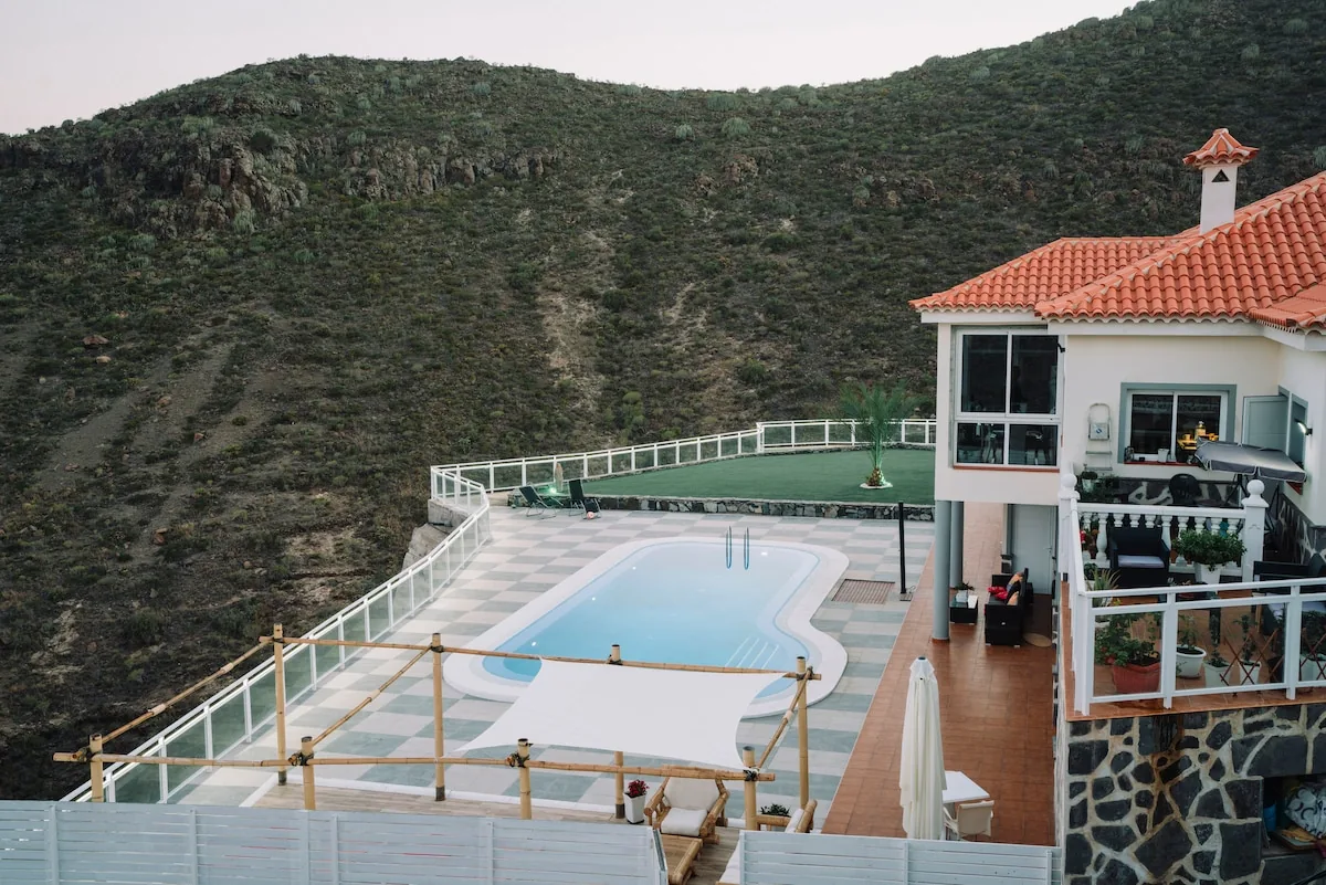 Exterior y vistas — Finca La Fortaleza