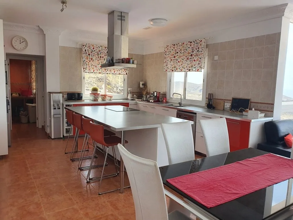 Cocina y comedor — Finca La Fortaleza