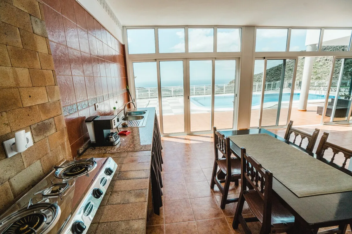 Cocina y comedor — Finca La Fortaleza